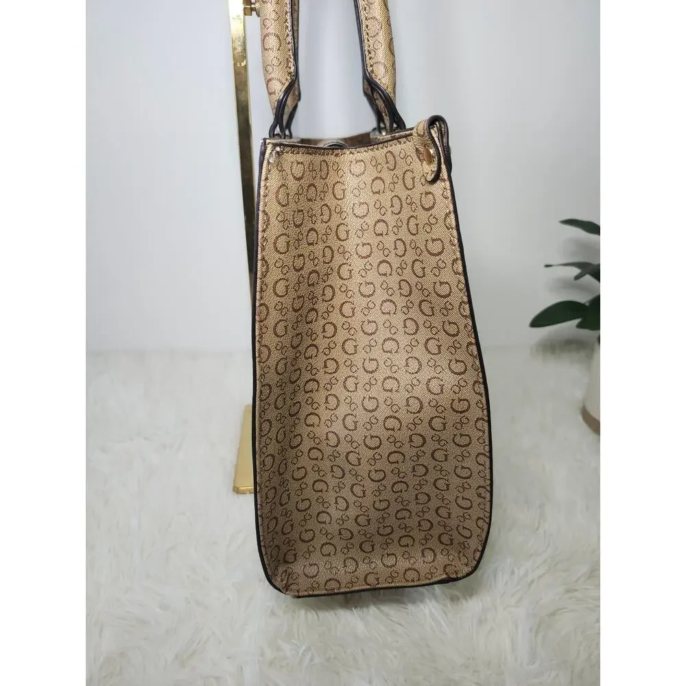 Guess Tote Bag Women's Cream Brown Gold Tone Preppy Classic Monogram Logo